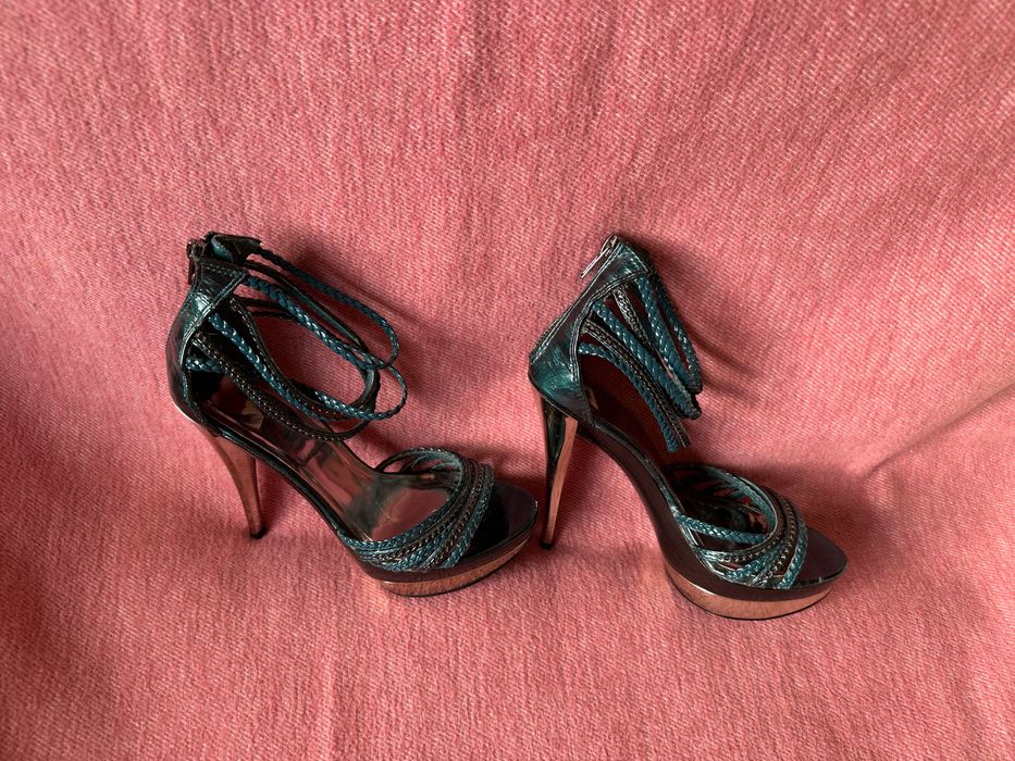 Szpilki damskie srebrno-morskie