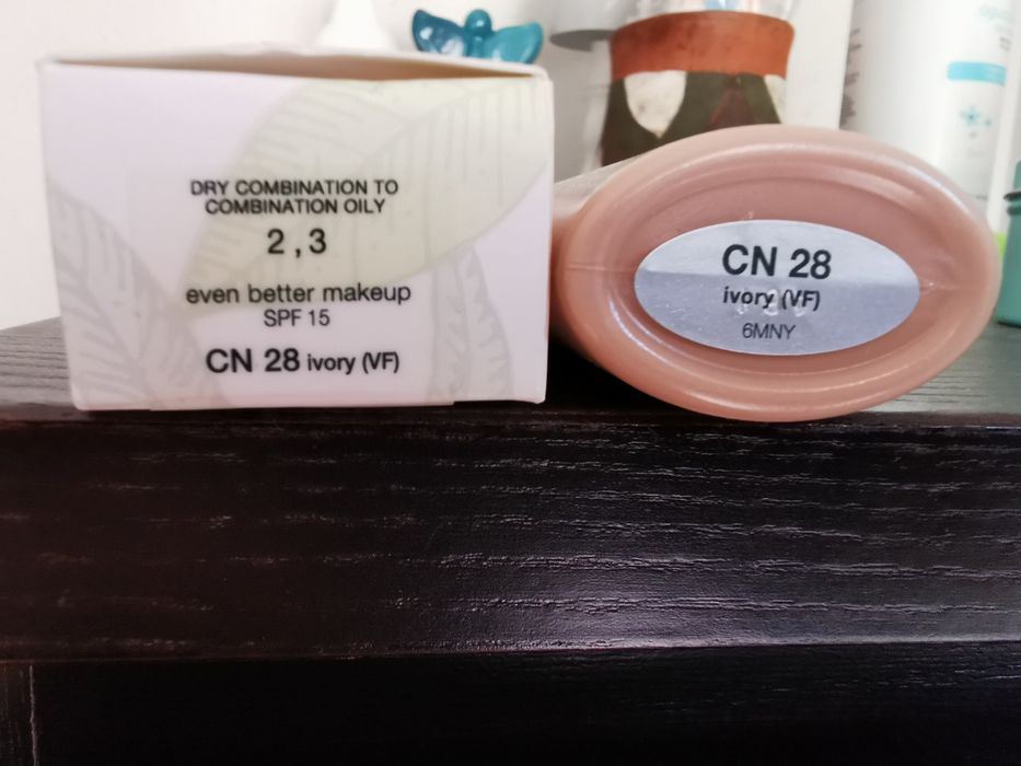 Clinique even better base / fond de teint