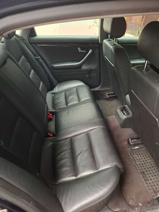 AUDI A 4 1,9 TDI 2004 ROK