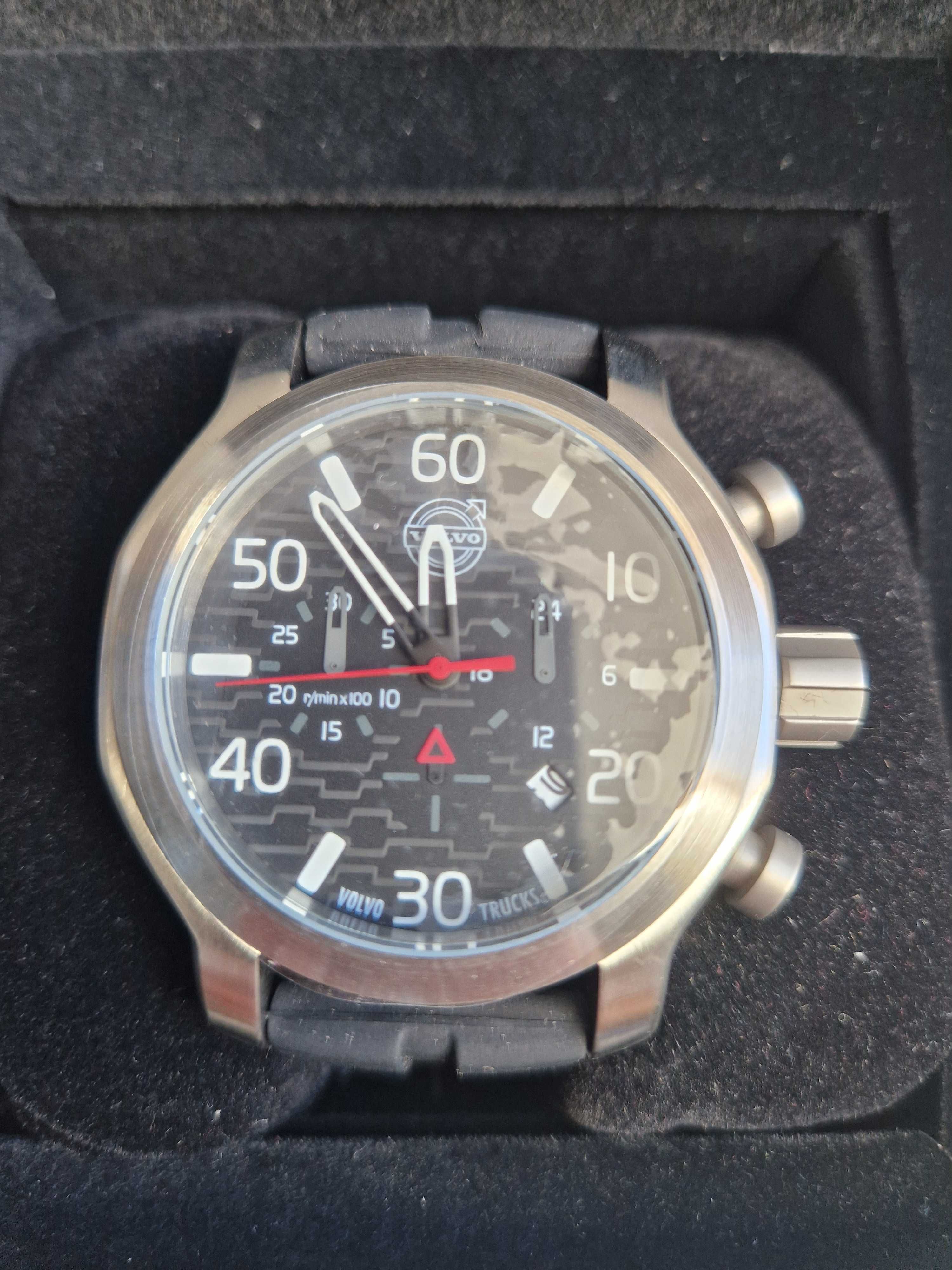 Nowy, nieużywany, srebrny, zegarek Volvo Driver, Citizen MIYOTA JS25.