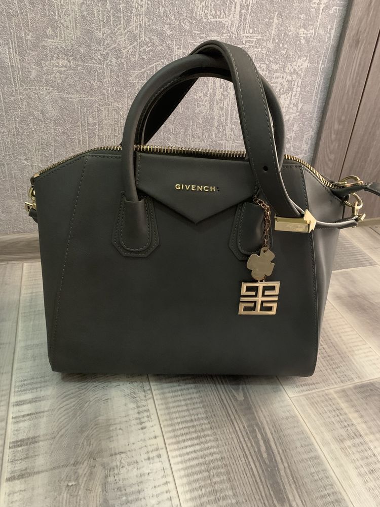 Жіноча сумка Givency(Живанші)