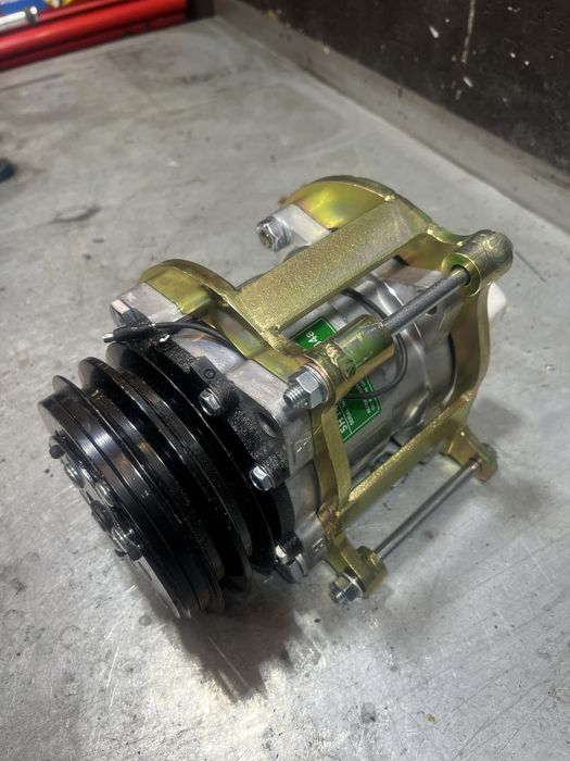 Adapter kompresora klimatyzacji BMW M20 M30 E30 E24 E28 E23 E12 E9 E34