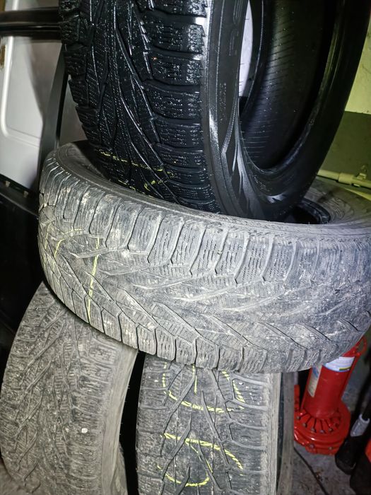 Продам зимову гуму 265/60/18 nokian hakkapelitta