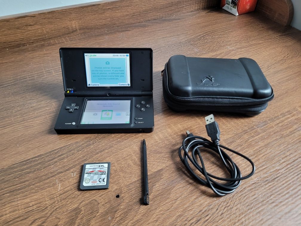 Konsola Nintendo DSi + Gra MarioCart