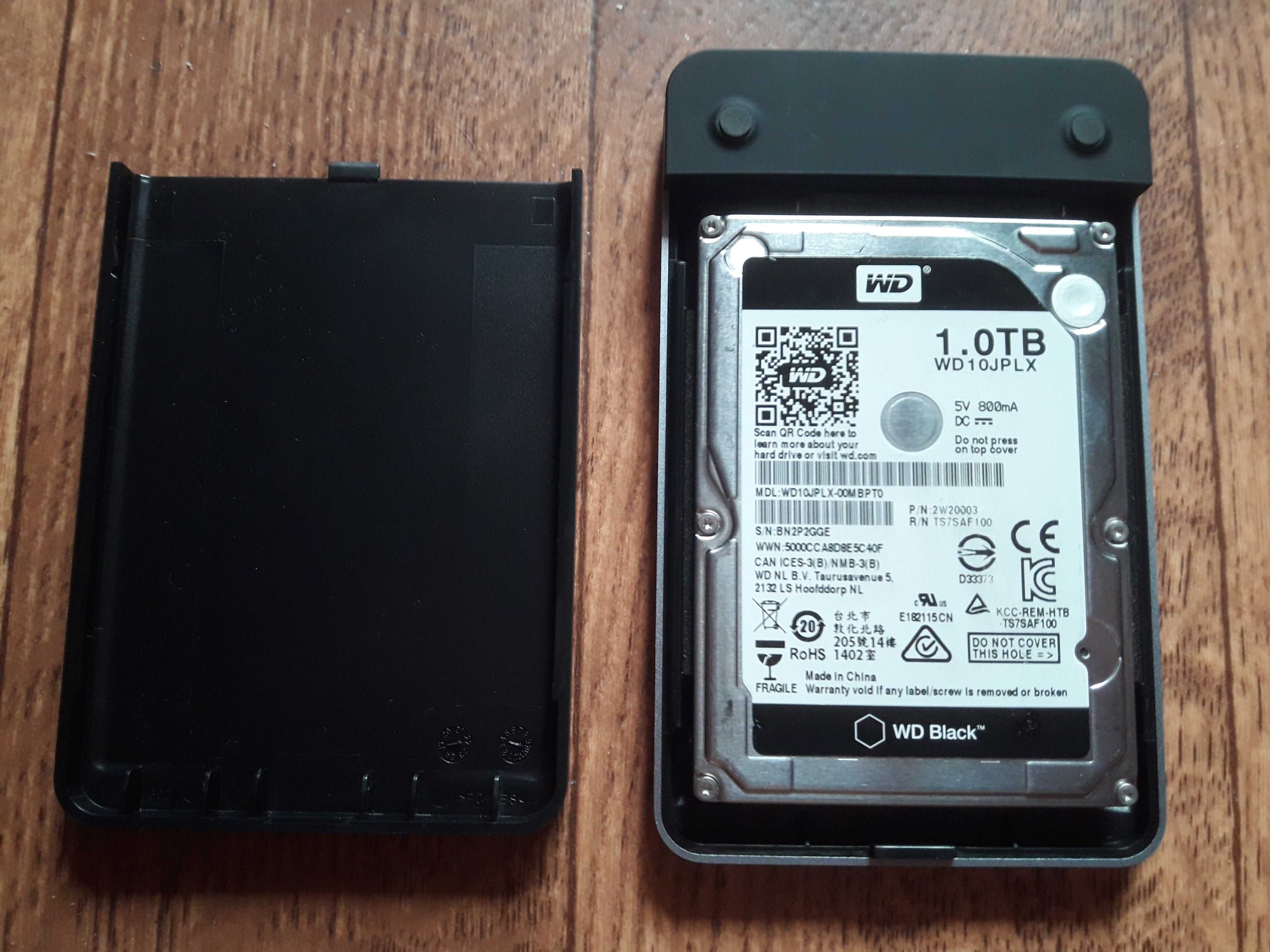 Внешний  бокс для 2,5-дюймовых дисков UGREEN с диском WD Black 1TB