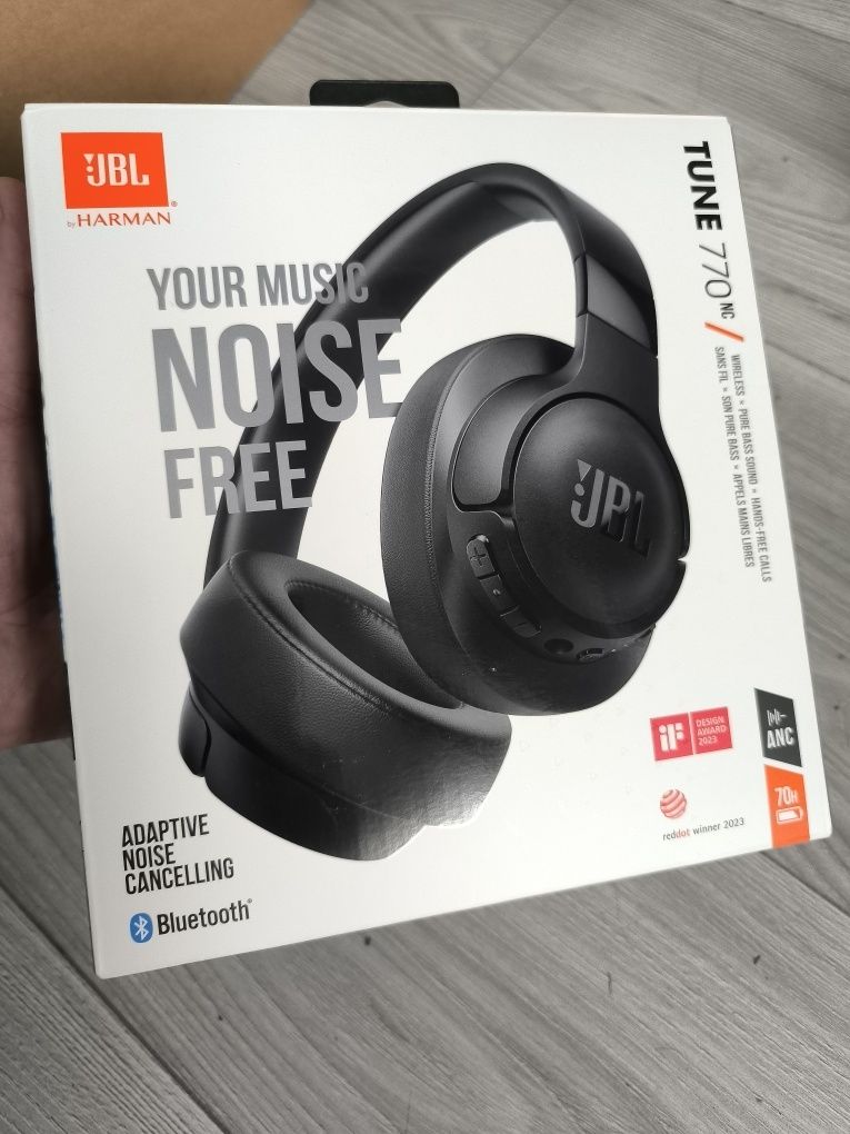 Pudełko po słuchawkach JBL tuner 770NC