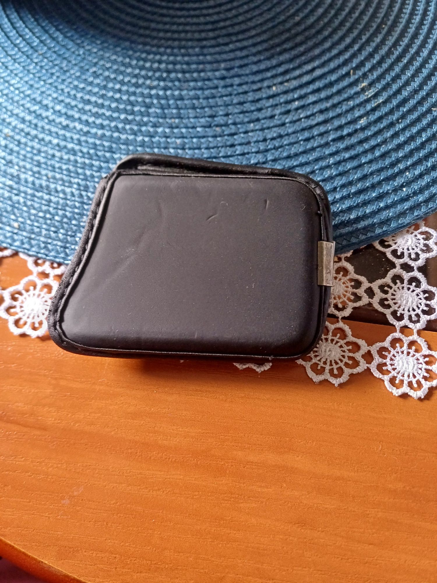 Etui skorzane na pasek Accu chek combo