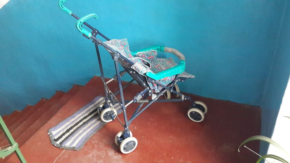 Коляска детская прогулочная компактная типа трость