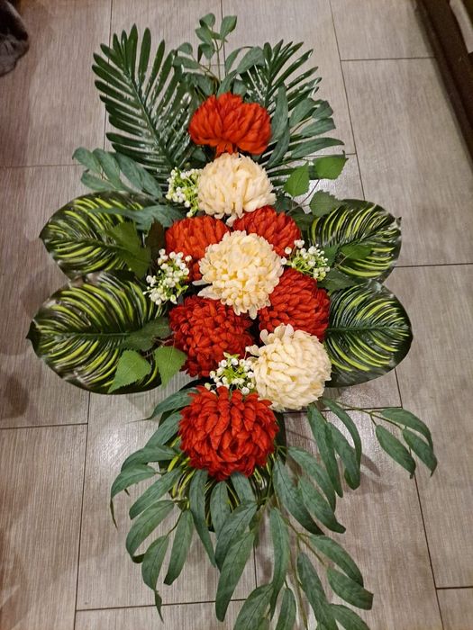 Stroik Chryzantemy Sztuczne obciążone.