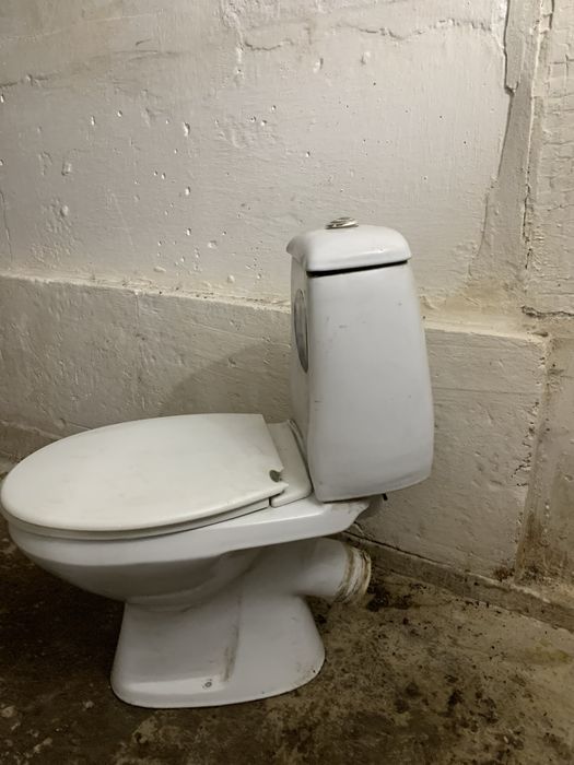 Продам унітаз