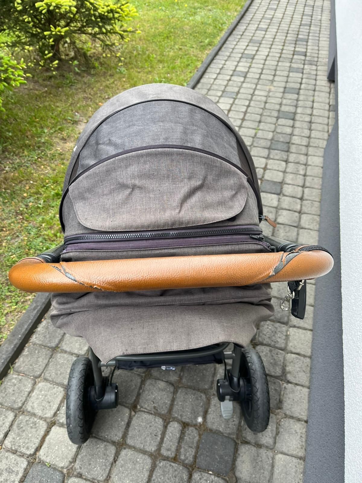 Spacerówka Joie Signature Cybex