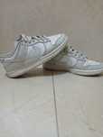 Nike dunk low cinzento.