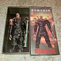 Figurka Nemesis z Resident Evil 35 cm