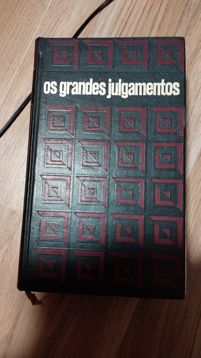 Coleção de livros antigos