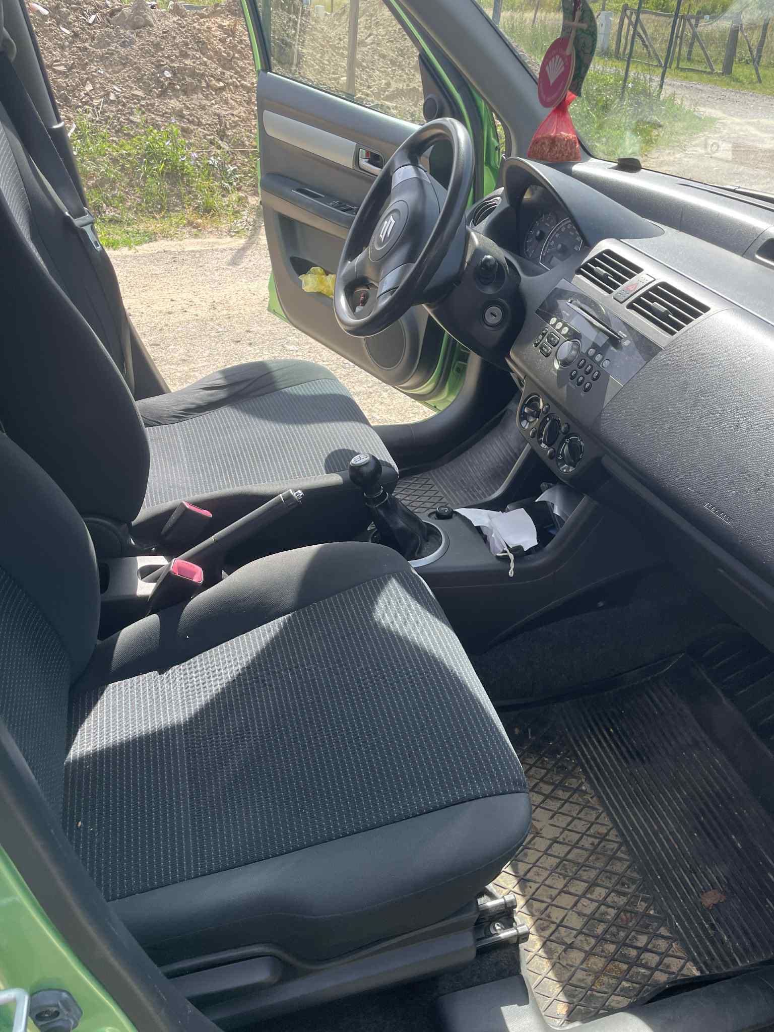 Suzuki swift sprzedam samochód