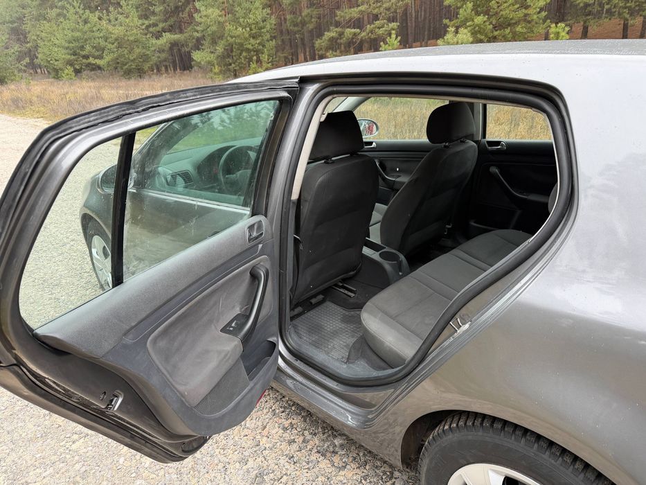 Продам Volkswagen Golf 5, мотор 1,6