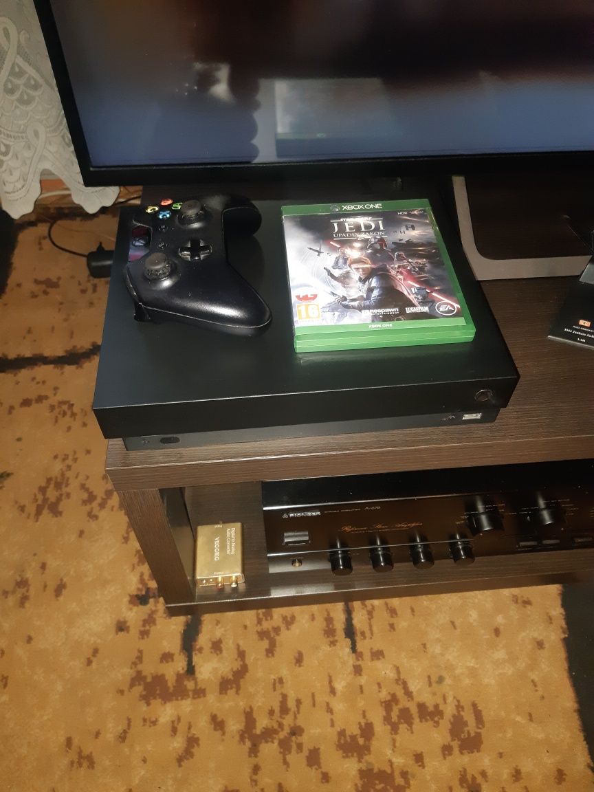 Xbox One x   1TB