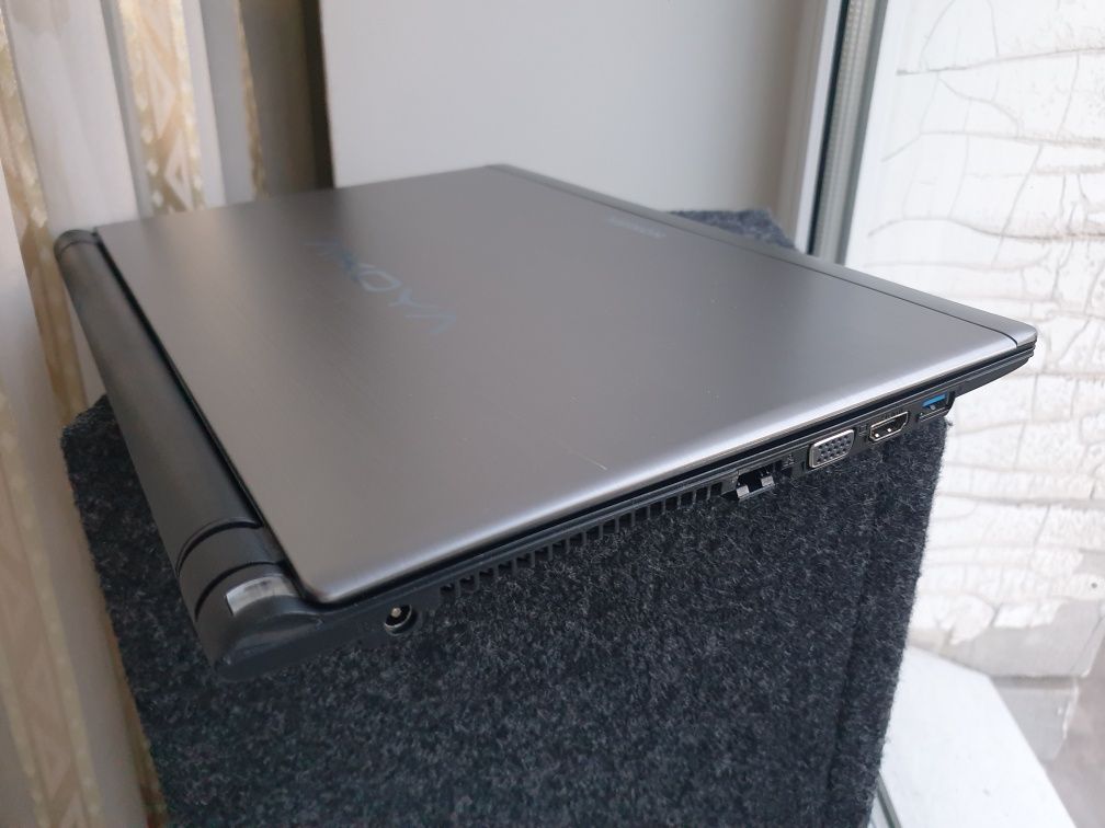 Ноутбук Medion Akoy S4216 ,Intel Core i5