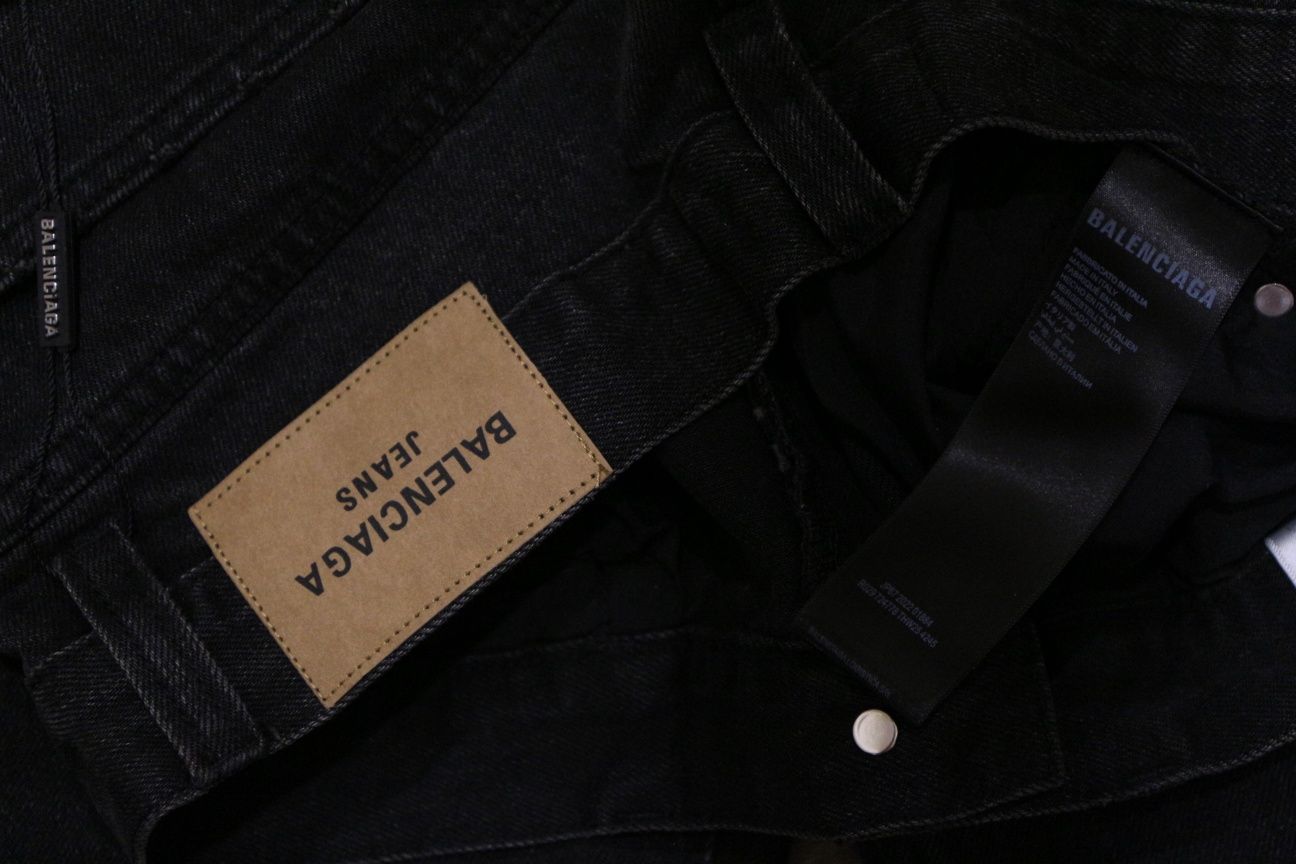 Штаны клеш Balenciaga faded washed lost tape flared denim джинсы