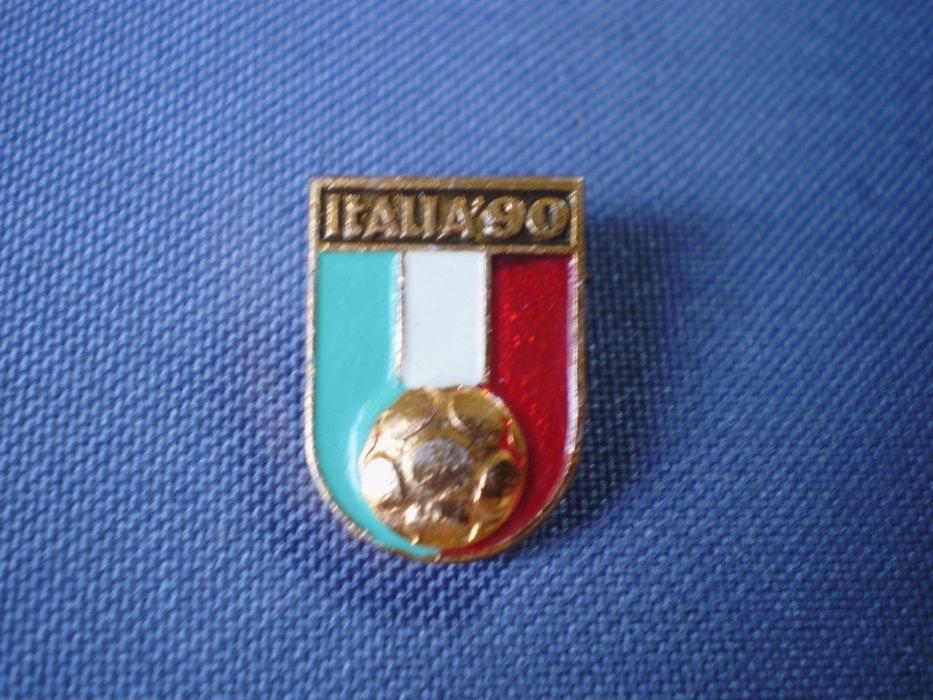 Италия 90/Italia 90, значок/футбол