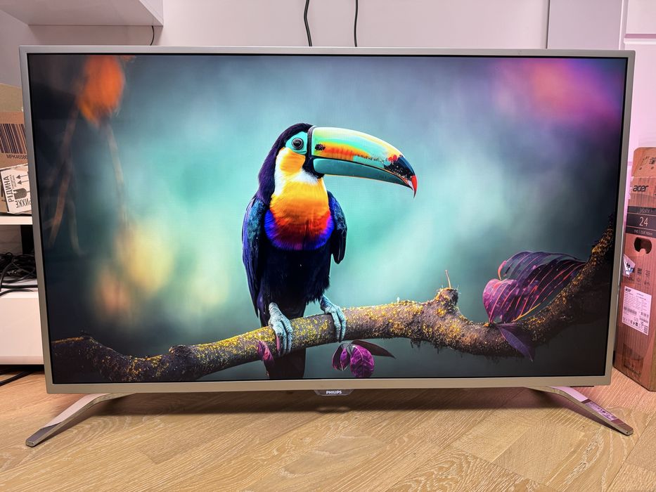Телевізор Philips 43PUS6501 / 4K / Ambilight / Smart