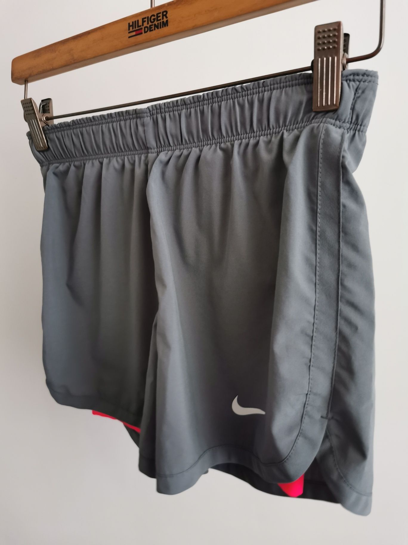 Nike krótkie spodenki + legginsy 2w1 damskie sportowe XS/S