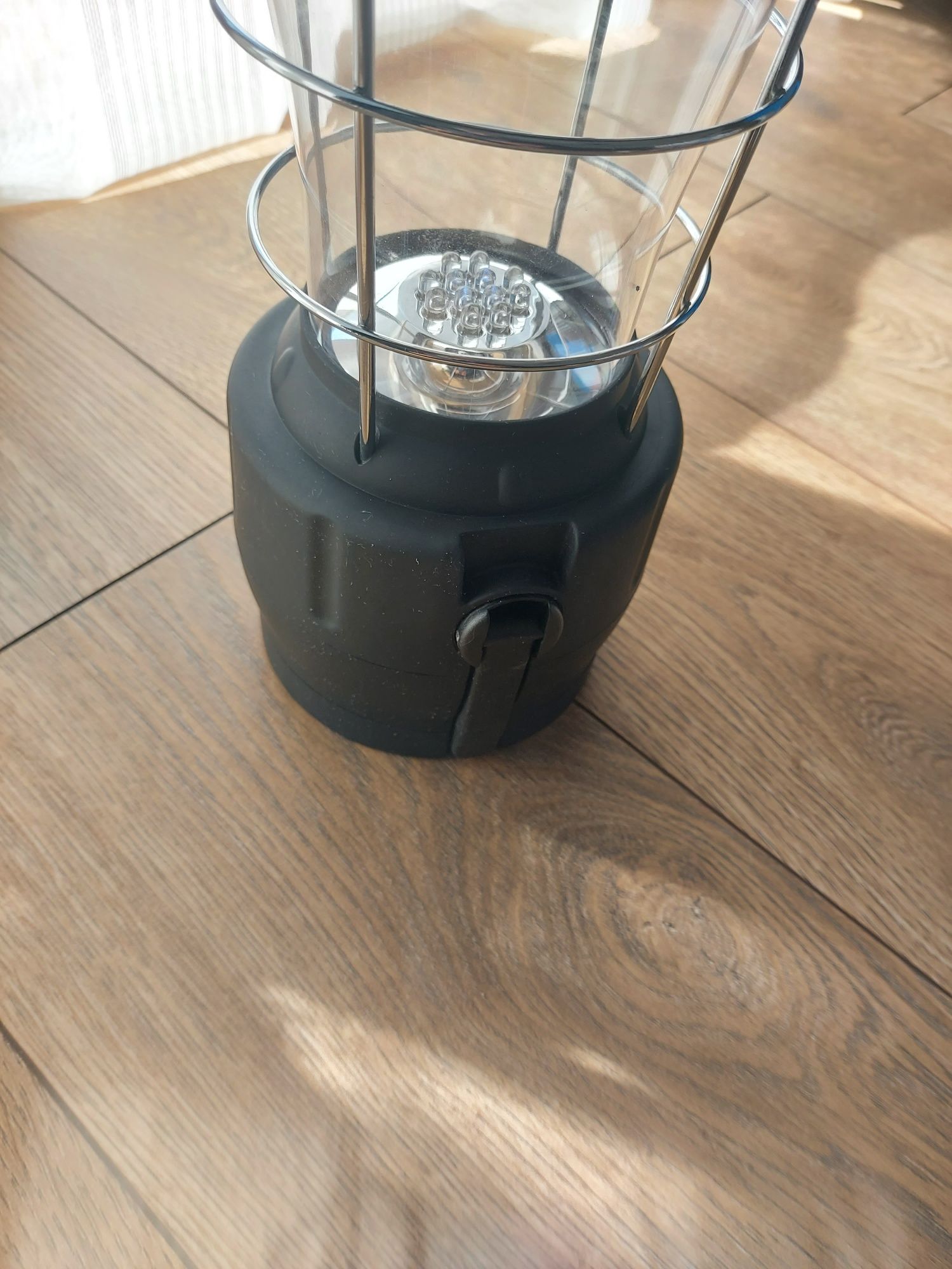 Lampka LED na dynamo