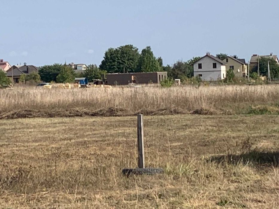 Продається ділянка в Луці-Мелешківській