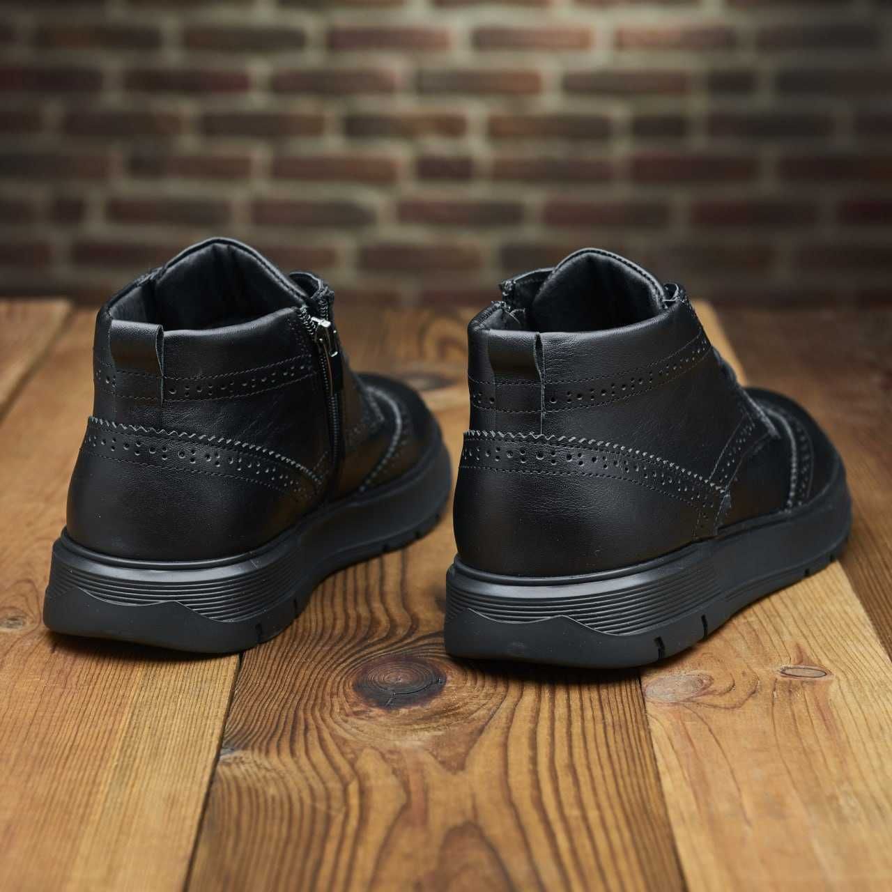 Кожаные мужские черные зимние ботинки Level