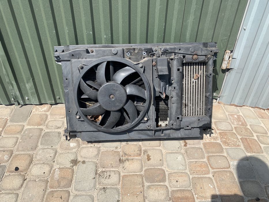 Радиатор телевизор установочная панель Пежо Peugeot Citroen 1.6 2.0