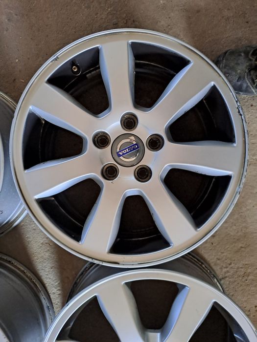 VOLVO V40 V60 C30 alufelgi koła 16"