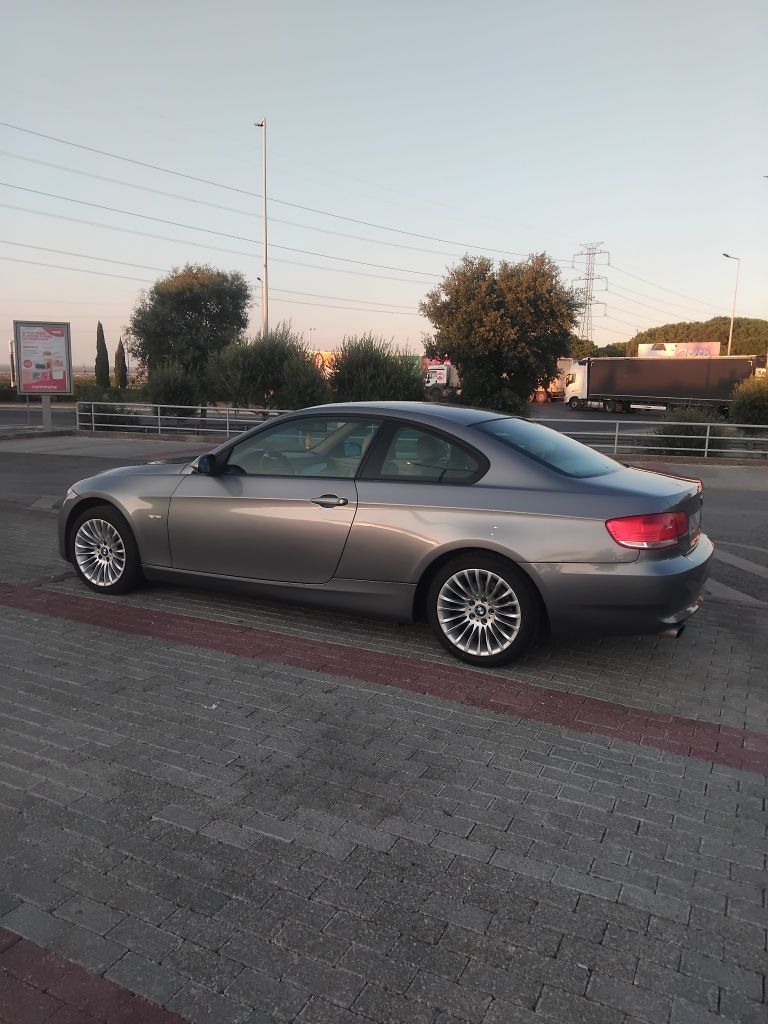 BMW 320 E-92, coupe de 177cv 2007