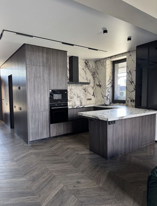 Продаж нового елітного котеджу в КМ SOHO