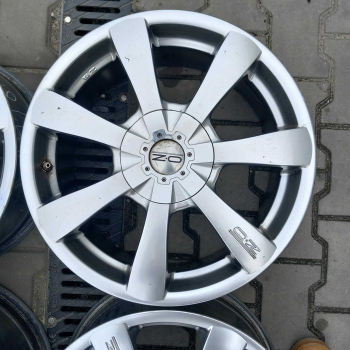 Felga Aluminiowa O.Z 8jx17 ET35 5x112/5x100 (A9181)