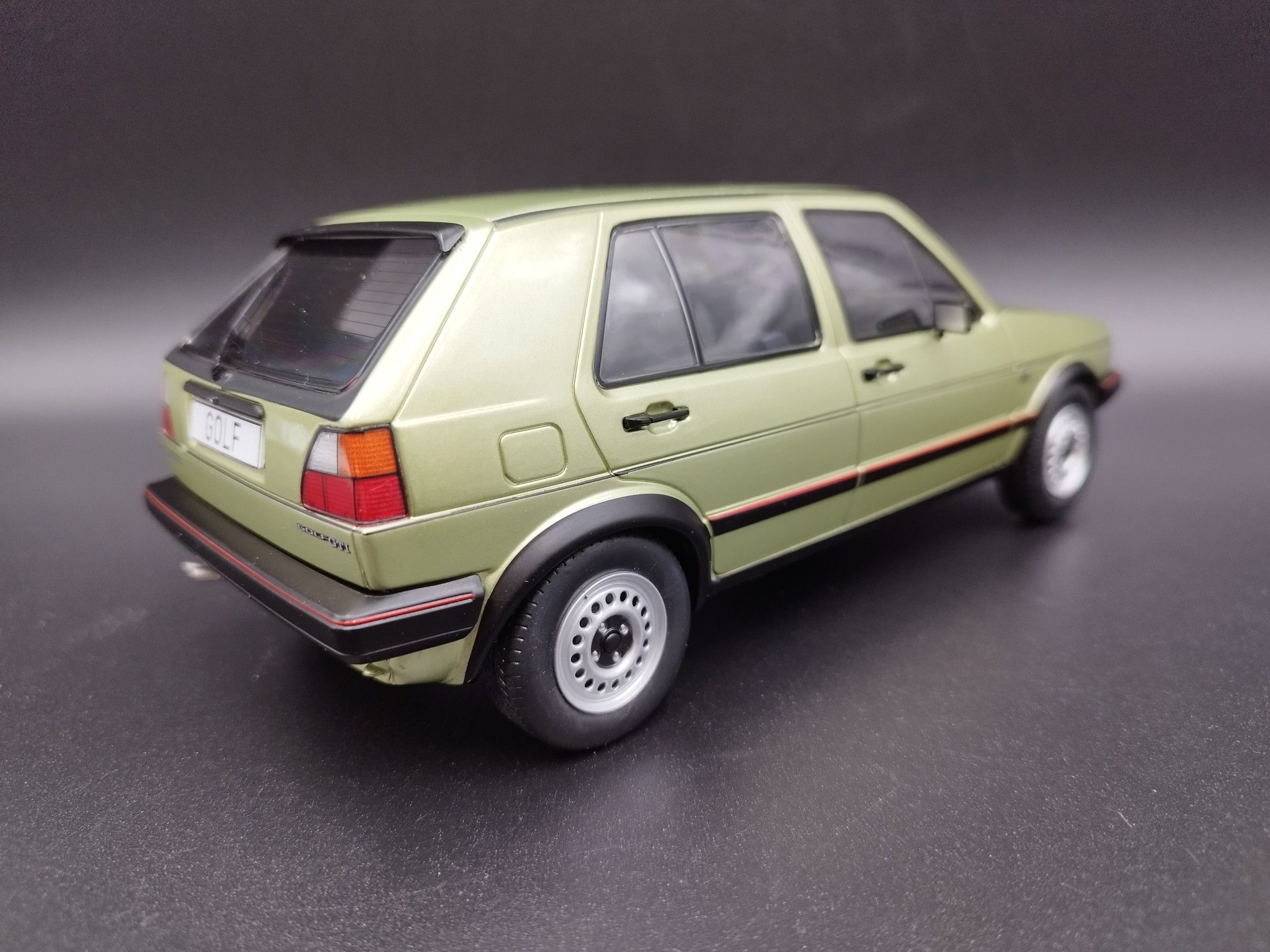 1:18 MCG Volkswagen Golf II GTI model nowy