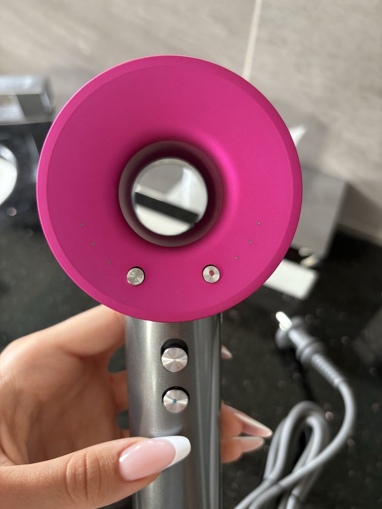 Dyson Supersonic suszarka do włosów, świetny stan