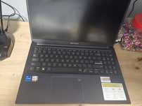 Sprzedam laptopa asus Vivobook