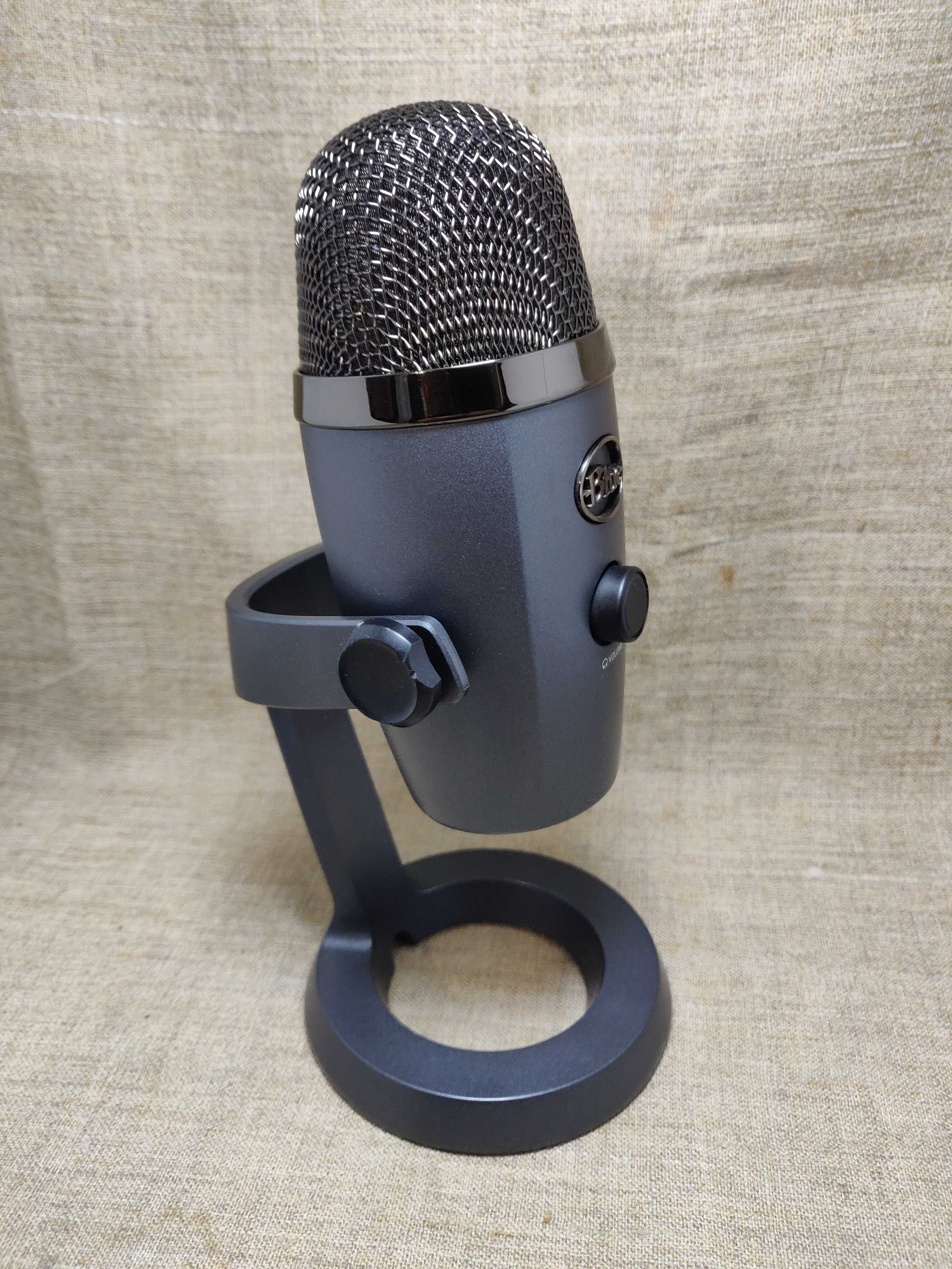 Мікрофон Blue Yeti Nano в хорошому стані. Для стрімерів ASMR