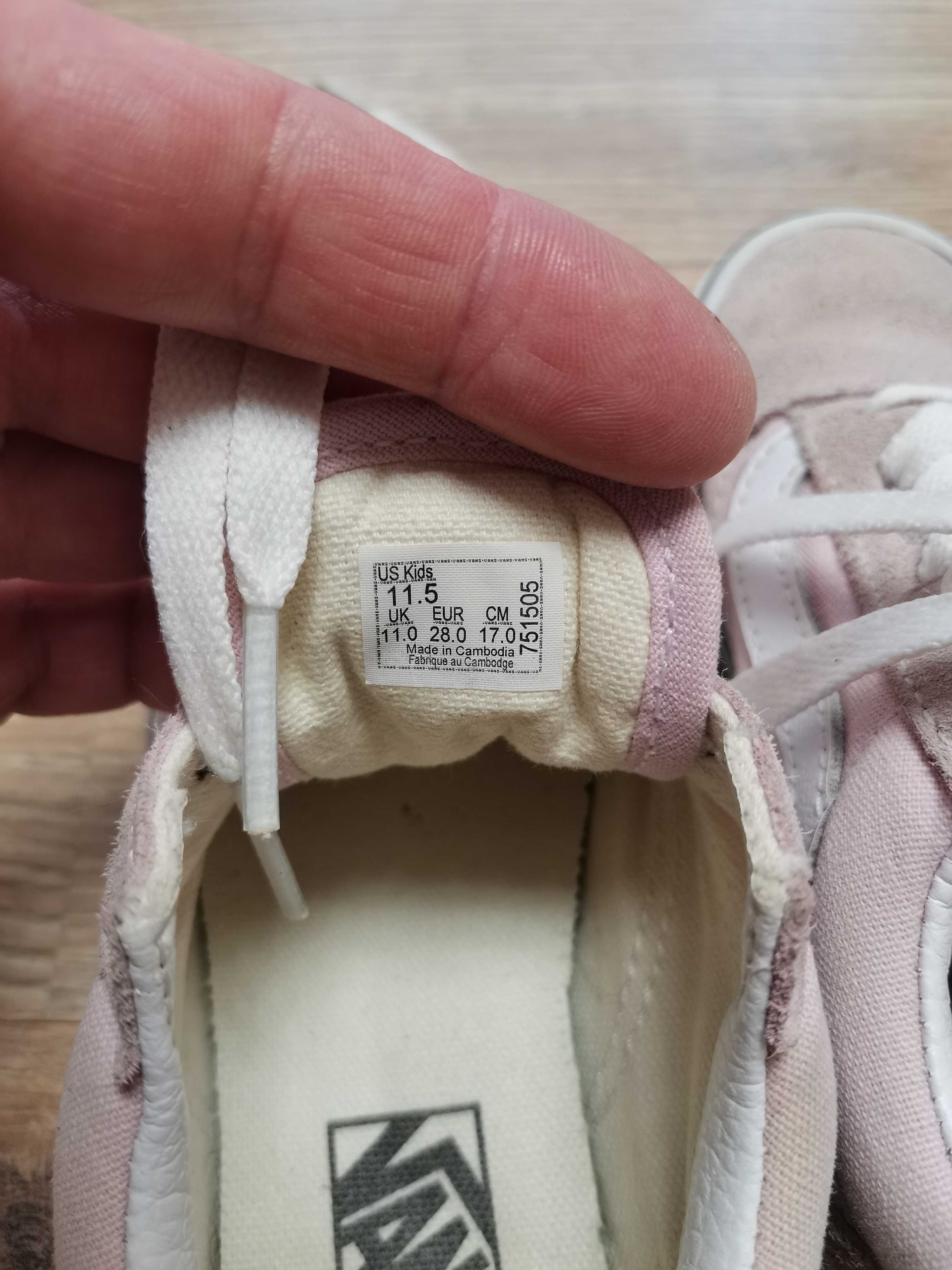 Продам кросівочки кеди Vans 28 розміру.