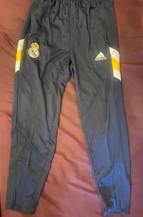 Спортивный костюм новый 48р. Реал Мадрид!!!