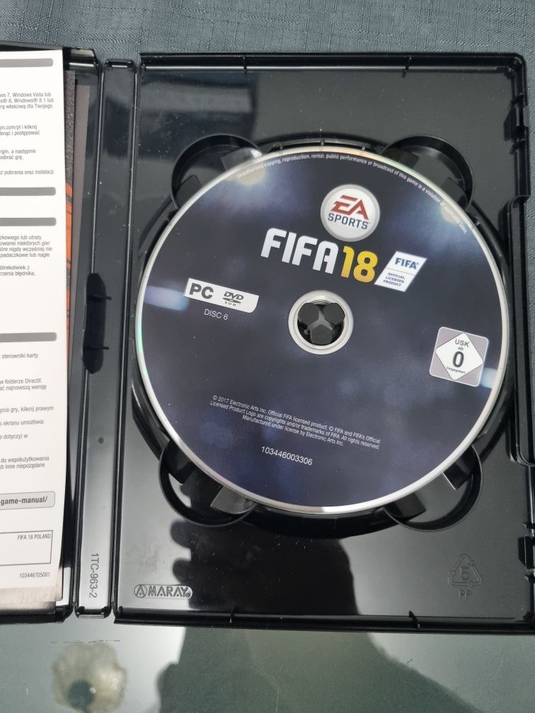 Gra na PC fifa 18 w pudełku .