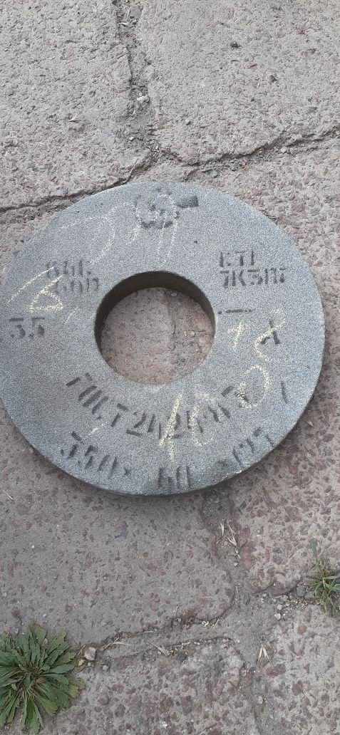 Продам круг для шлифовки заточки .