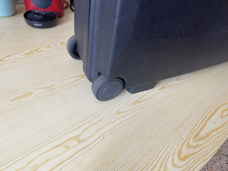 Mala viagem rigida forte