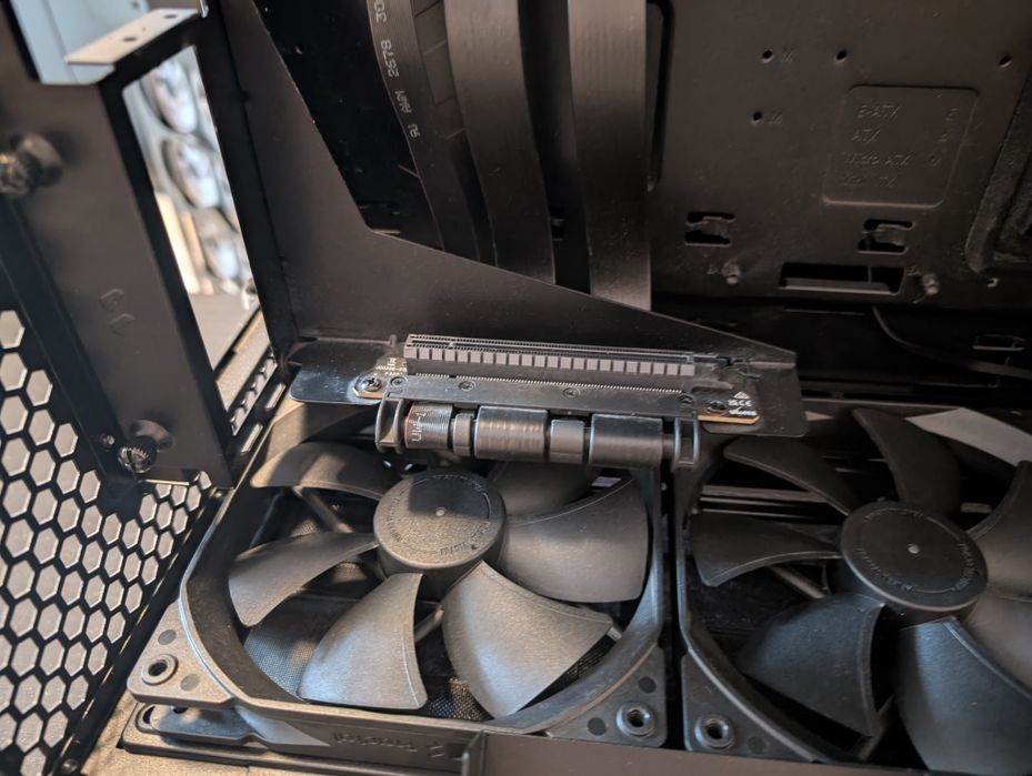 FRACTAL DESIGN Torrent Solid Czarny