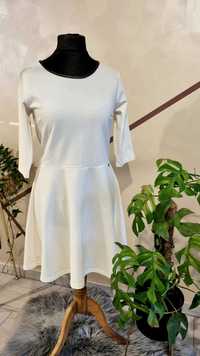 Sukienka biała - kremowa talia