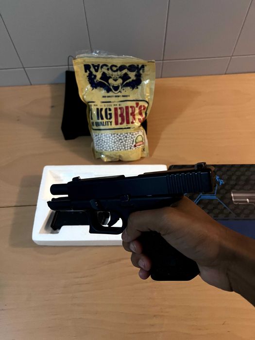 PISTOLA GLOCK 23 GREEN GAS BLOWBACK Airsoft ( Com bbs Incluidos )
