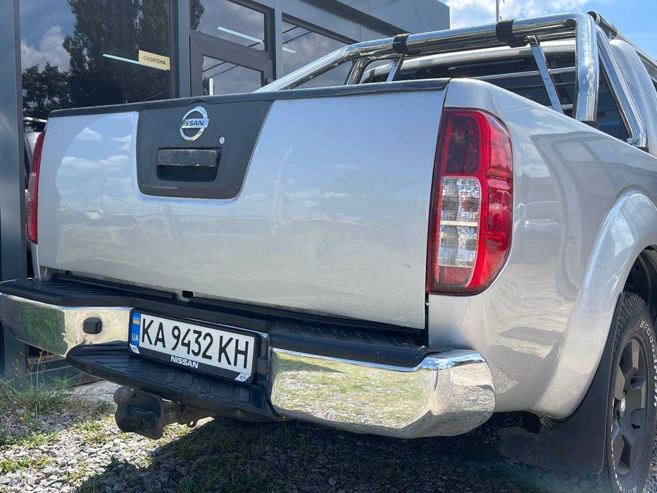 Nissan Navara 2.5 автомат