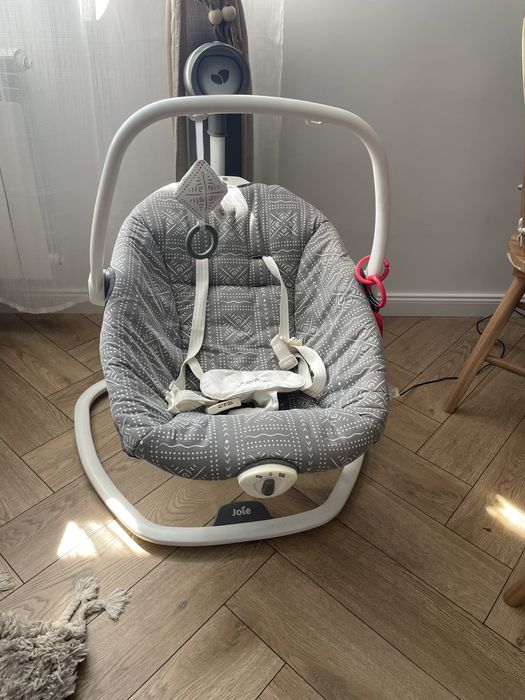 Sprzedam huśtawkę dla niemowlaka