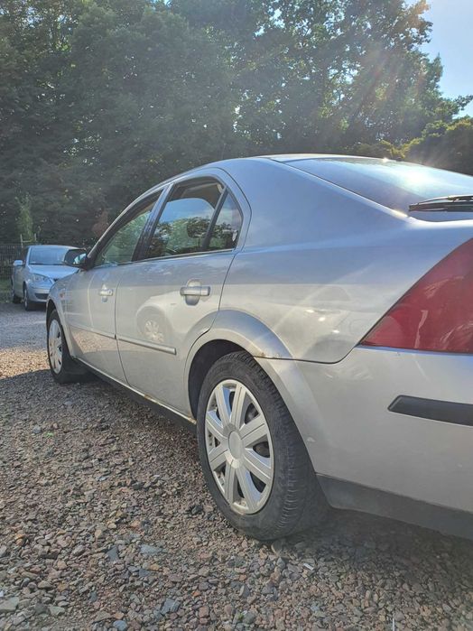 Ford Mondeo 2002r bezyna/gaz