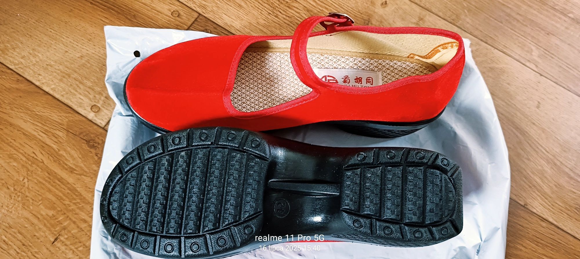 Okazja !  Nowe wygodne  buty damskie.